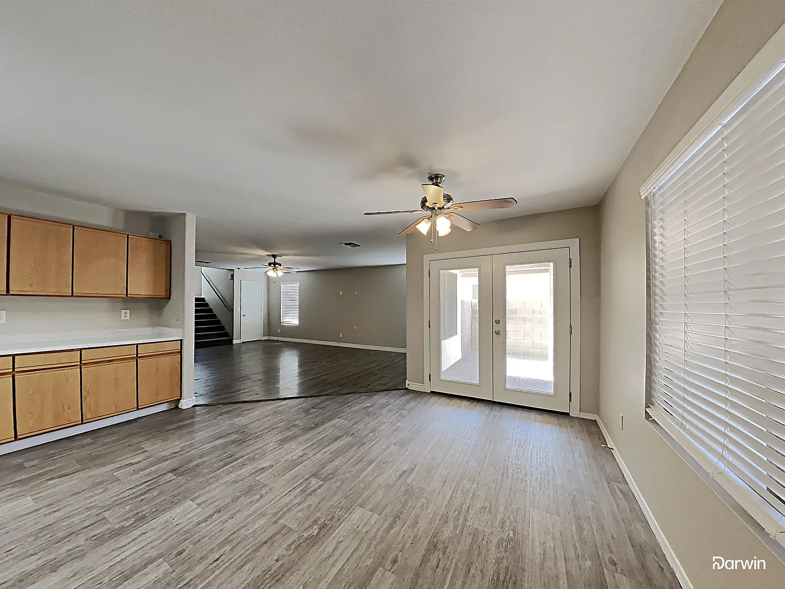 3 bed, 2.5 bath, 2191 sqft, $2,095 — Photo 4