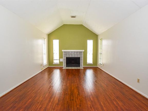 2nd image of 7711 Londres Dr