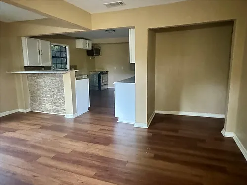 1311 Pershing St Photo 1