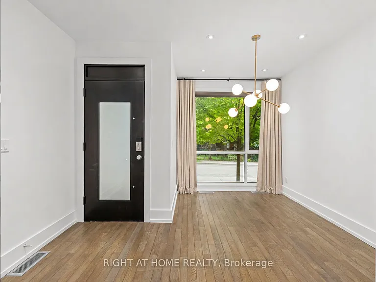 66 Havelock St #11 — Photo 2
