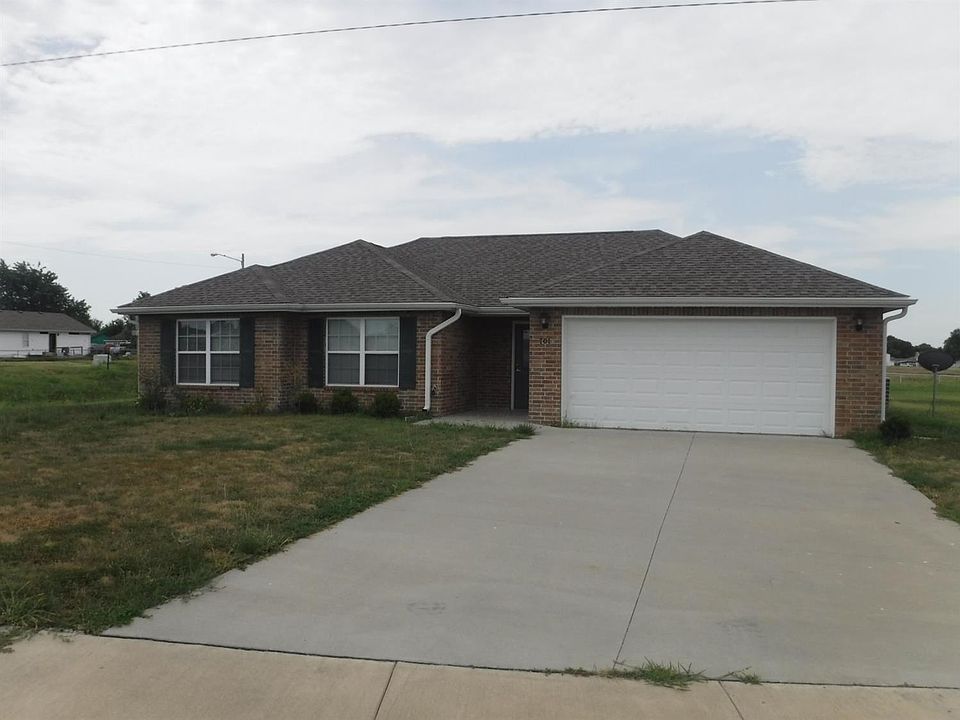 1st image of 701 Landon Dr