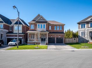 166 Petal Ave, East Gwillimbury, ON L9N 0Y4