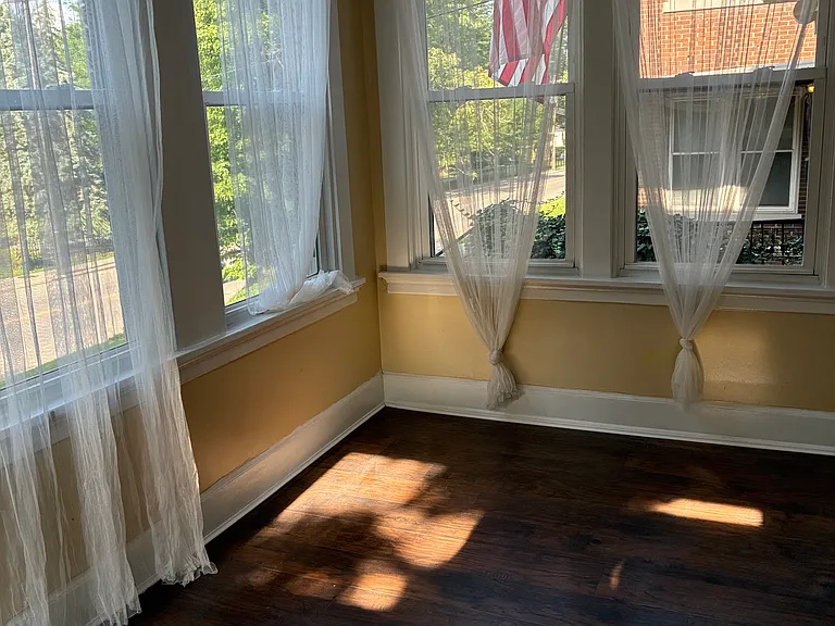 511 Forest Ave #1 — Photo 9