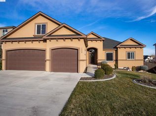1088 Lethbridge Ave, Richland, WA 99352