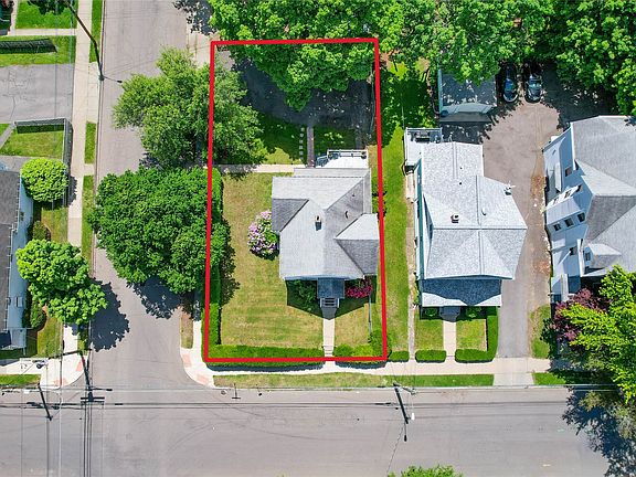 2nd image of 61 Schubert St