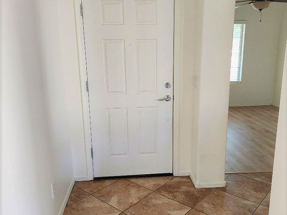3rd image of 18143 W Puget Ave