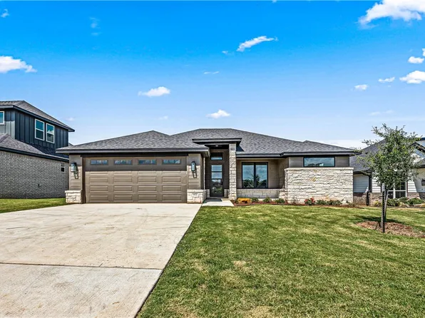 9925 Bridlewood Ln, Waco, TX 76708
