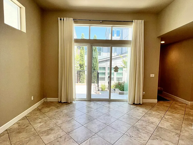 4279 Trolan Ln — Photo 12
