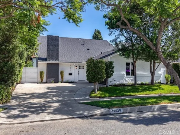 19528 Ray Cir, Cerritos, CA 90703