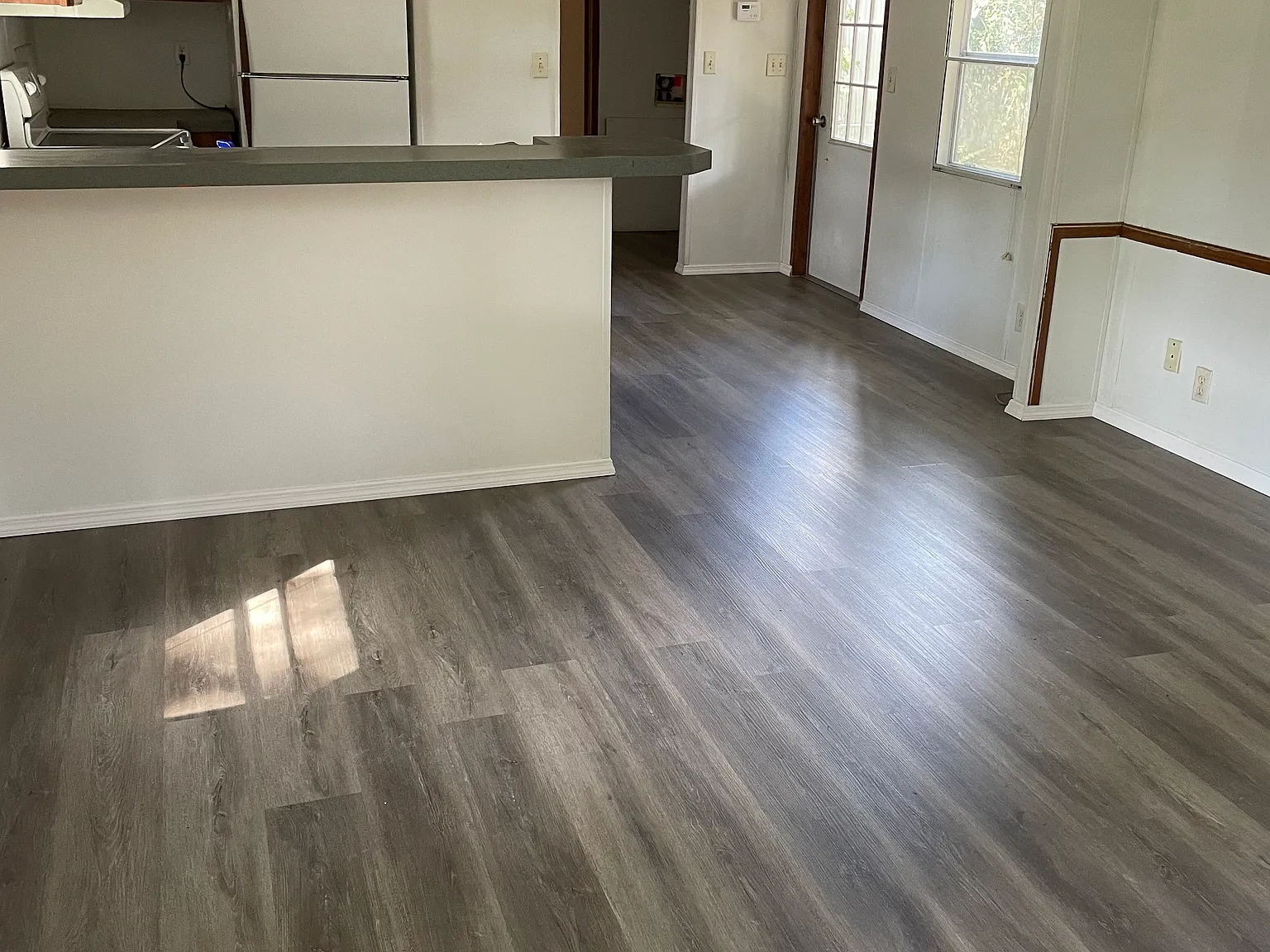 2 bed, 728 sqft, $1,000 — Photo 1
