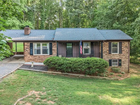 206 Laura Rd, Madison, NC 27025
