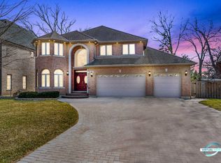 1017 E Red Oak St, Addison, IL 60101