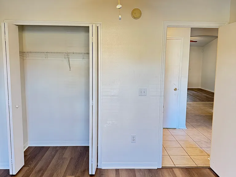 317 Redwood Ln — Photo 12