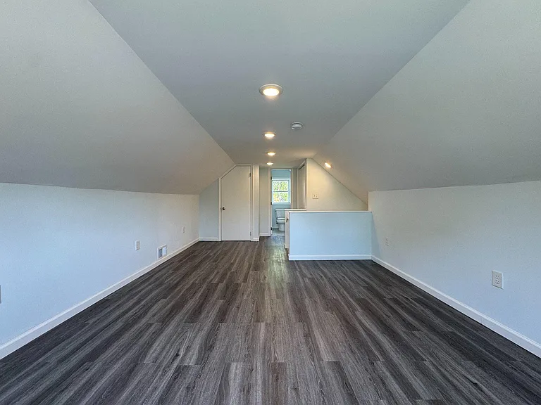 9405 Rhode Island Ave — Photo 21