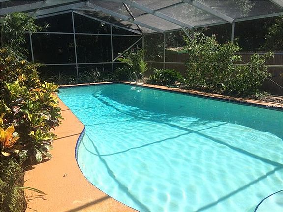 3rd image of 3916 Palm Dr