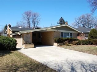 724 Florence Dr, Park Ridge, IL 60068