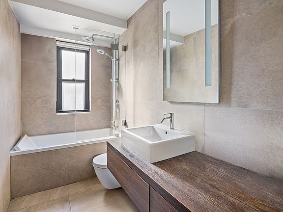 4th image of 383 Grand St APT M307