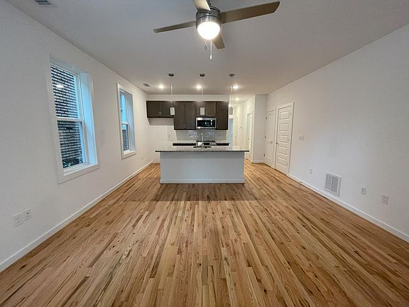 3rd image of 1013 Porter St Unit A
