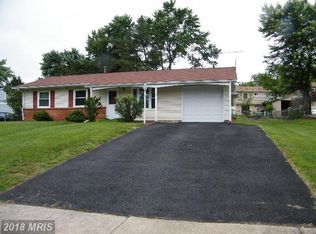 718 W Holly Ave, Sterling, VA 20164