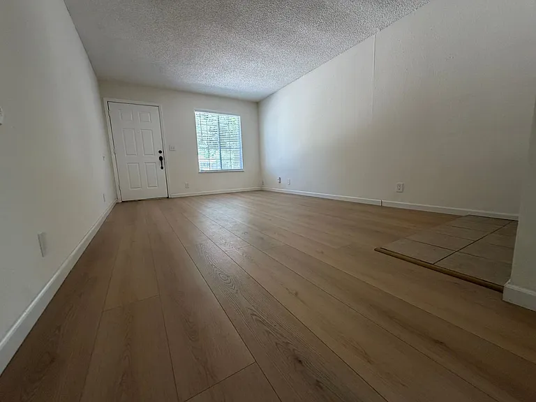 5061 Shell St — Photo 16
