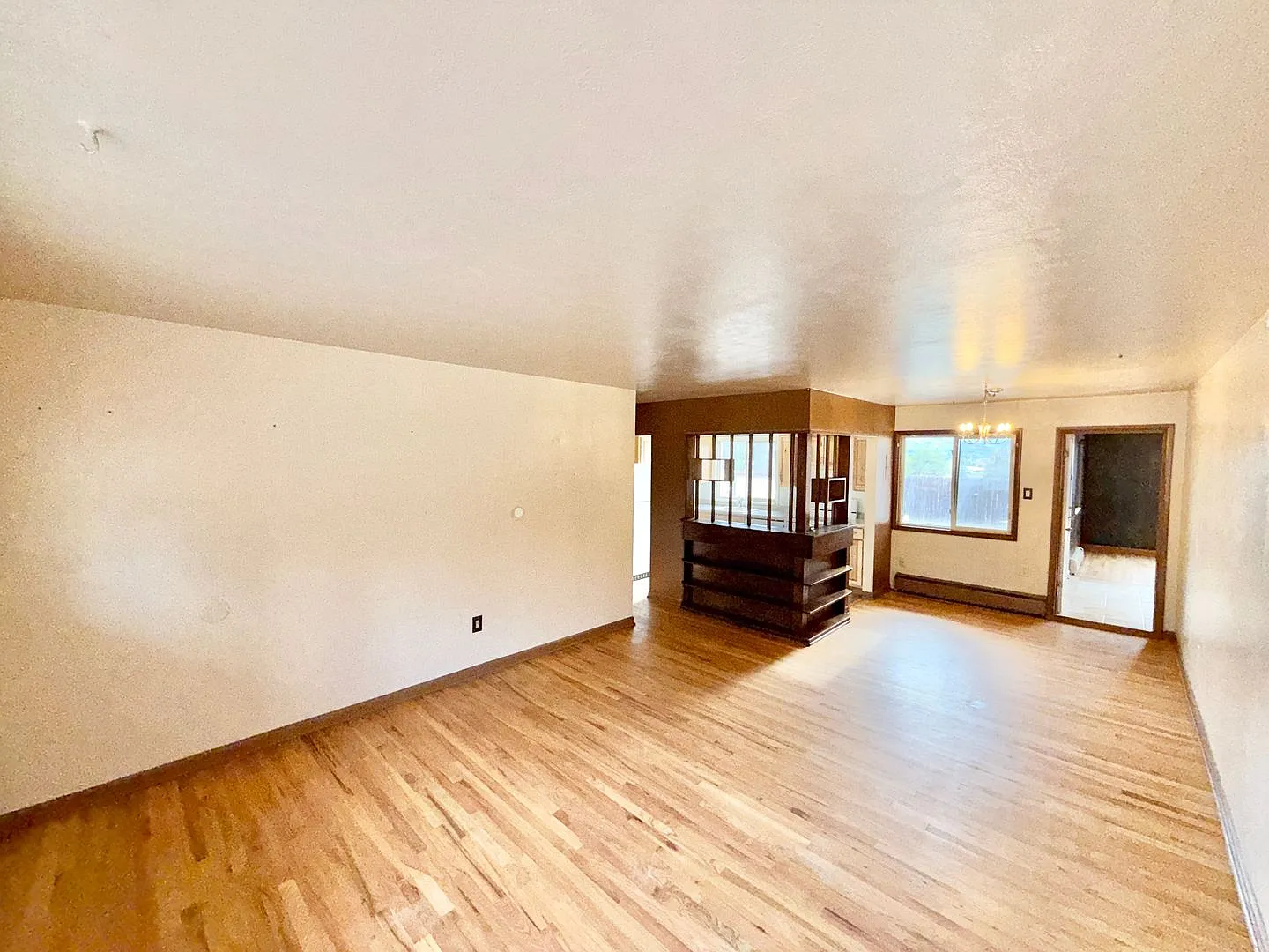 3 Bedroom Home with Mountain Views! — Photo 3