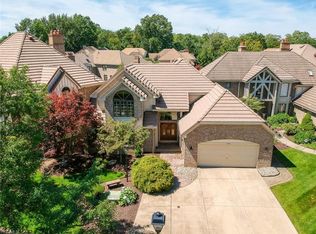 2246 Pebblebrook #9, Westlake, OH 44145