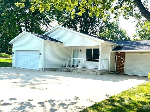 3rd image of 4270 Byron Dr
