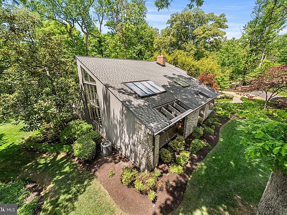 3rd image of 7736 Tauxemont Rd