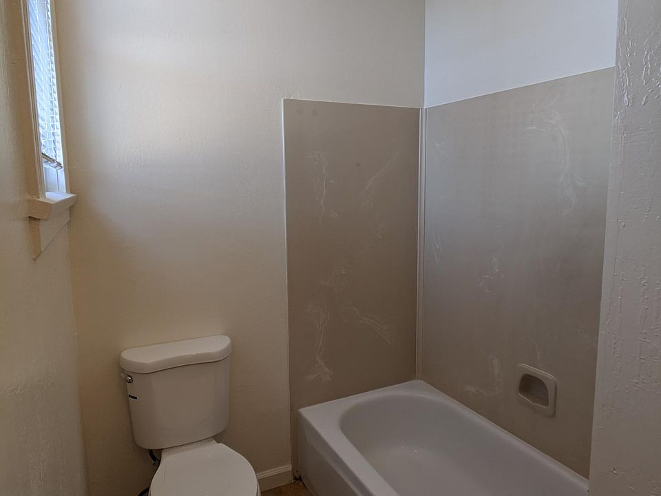 1st image of 108 Carolina St #A