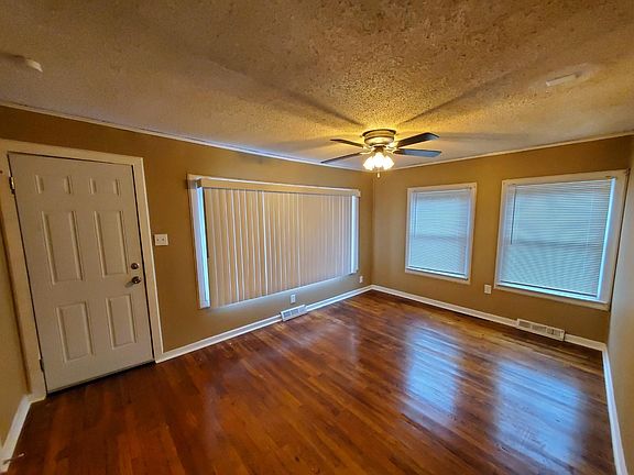 4th image of 462 S Leslie Ave