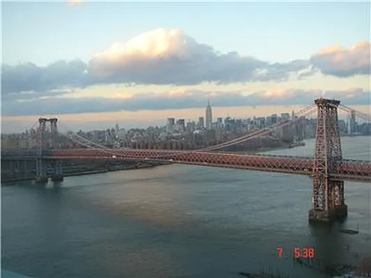 Sold by R New York | media 10