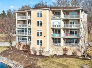 6770 Spirit Lake Dr #8, Indianapolis, IN 46220