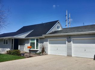 2420 Van Buren St, NEW HOLSTEIN, WI 53061