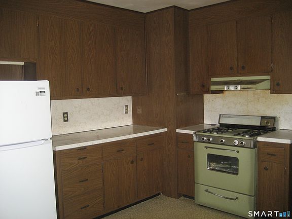 4th image of 21 Daniel Street