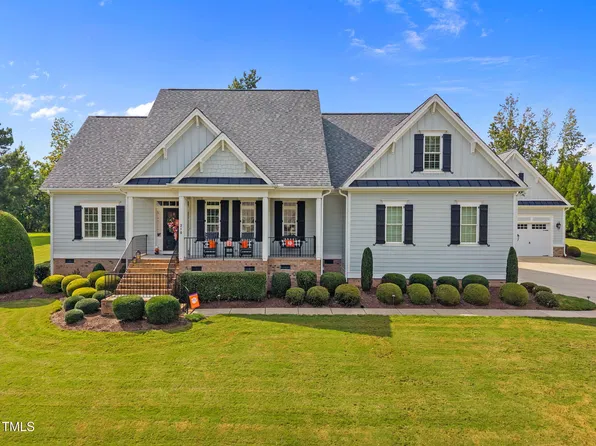 210 Sicily Dr, Clayton, NC 27527