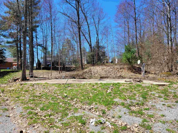 27 Alpine Way, Hillsborough, NH 03244