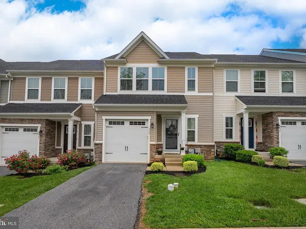 135 Mulberry Dr, Malvern, PA 19355