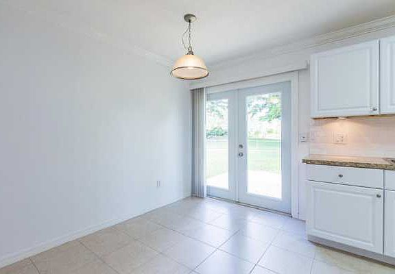 Home For Sale In Waterchase