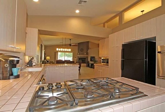 5th image of 78555 Sagebrush Ave