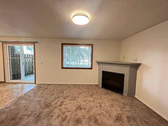 5th image of 17312-17314 E Burnside St #17312