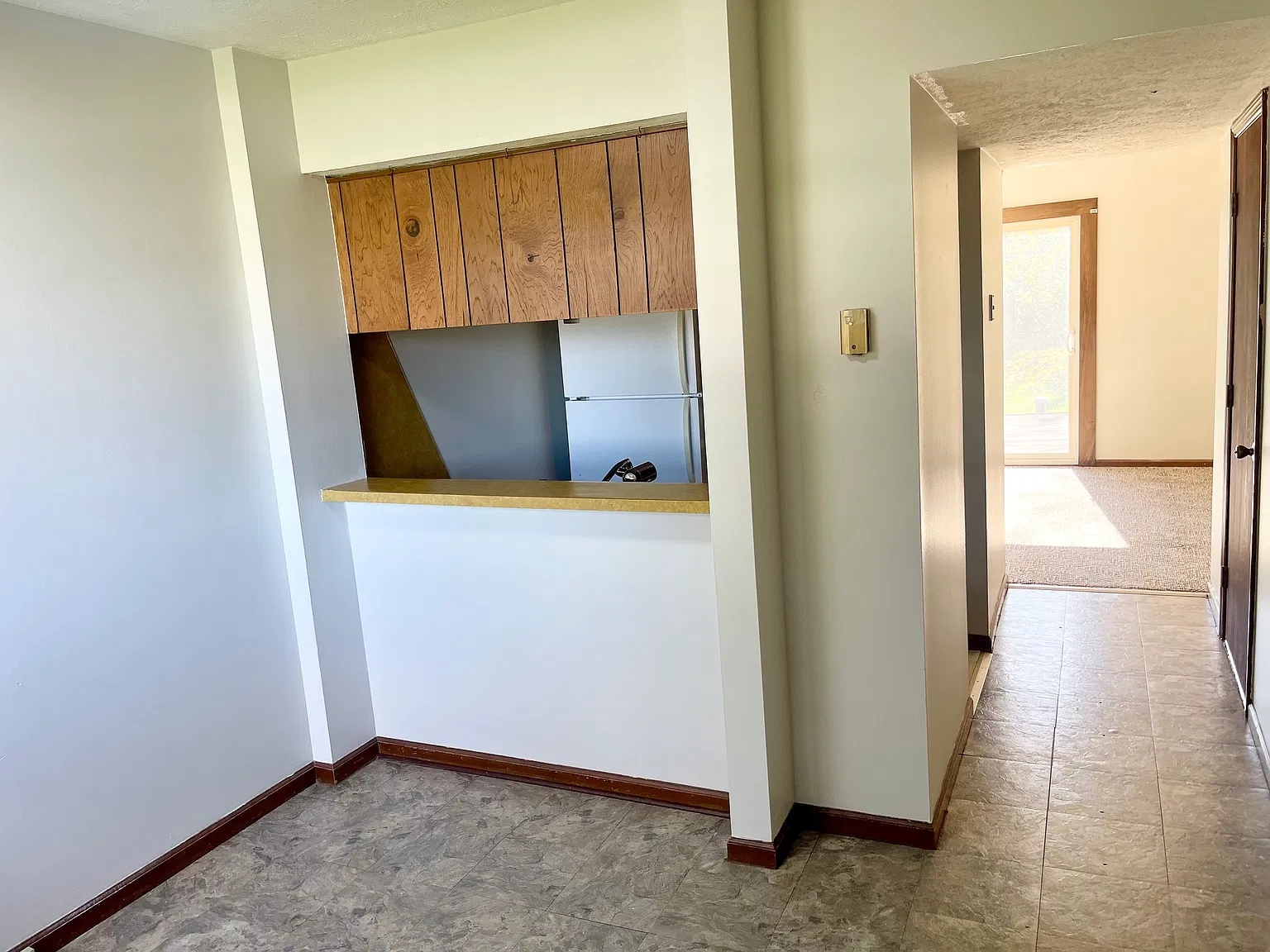 2 bed, $1,050 — Photo 3