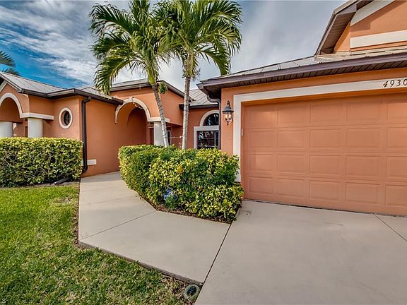 3rd image of 4930 SW 27th Pl