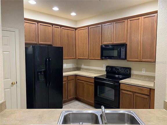 3rd image of 3331 Whitestone Cir Unit 306