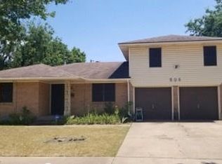 508 Willowood Ln, Lancaster, TX 75134