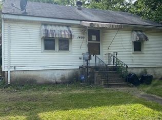 1409 N Hickory St, Champaign, IL