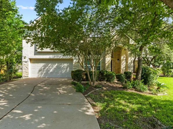 2 Muirfield Greens Ln, Lakeway, TX 78738