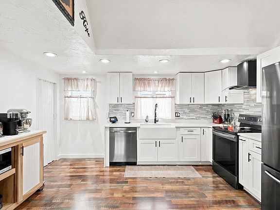 5th image of 25 Orient St