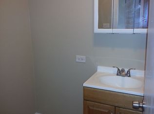 17832 Chicago Ave, Lansing, IL 60438