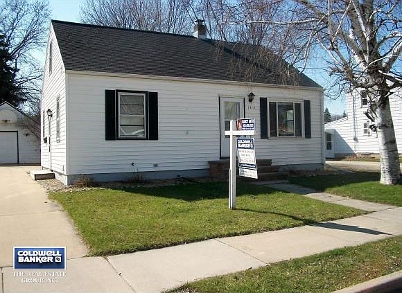 Charming 1.5 Story - Large Lot