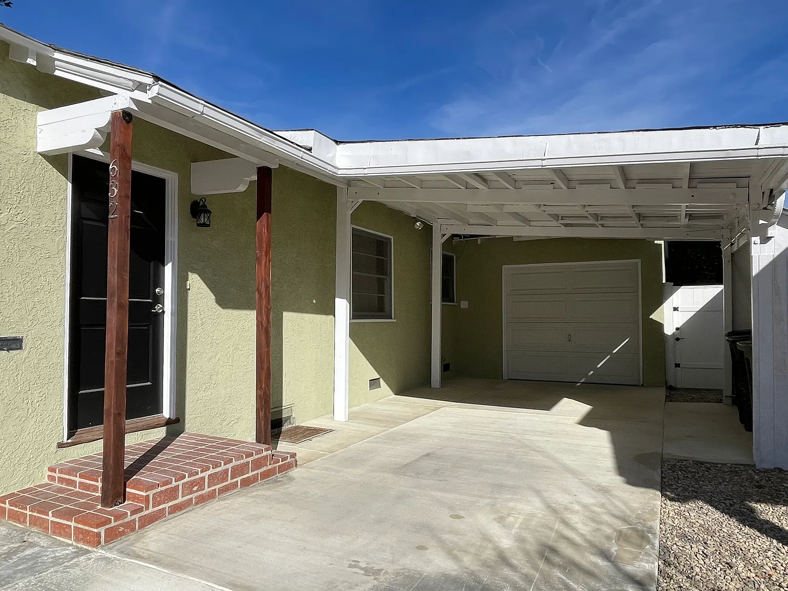 3 bed, 1800 sqft, $5,575 — Photo 3